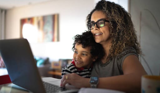 family-at-computer